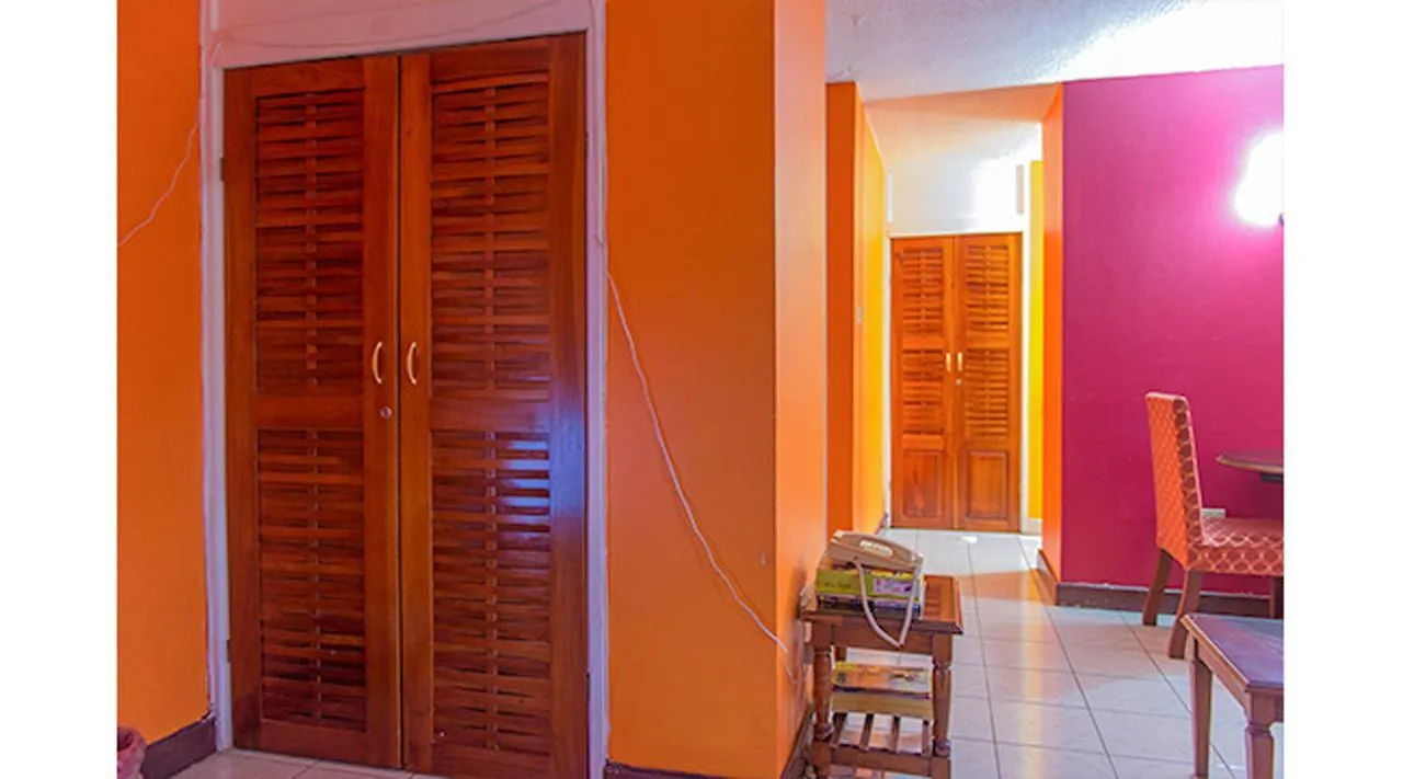 Sundreamer Suite @ Turtle Towers Ocho Rios Apartament