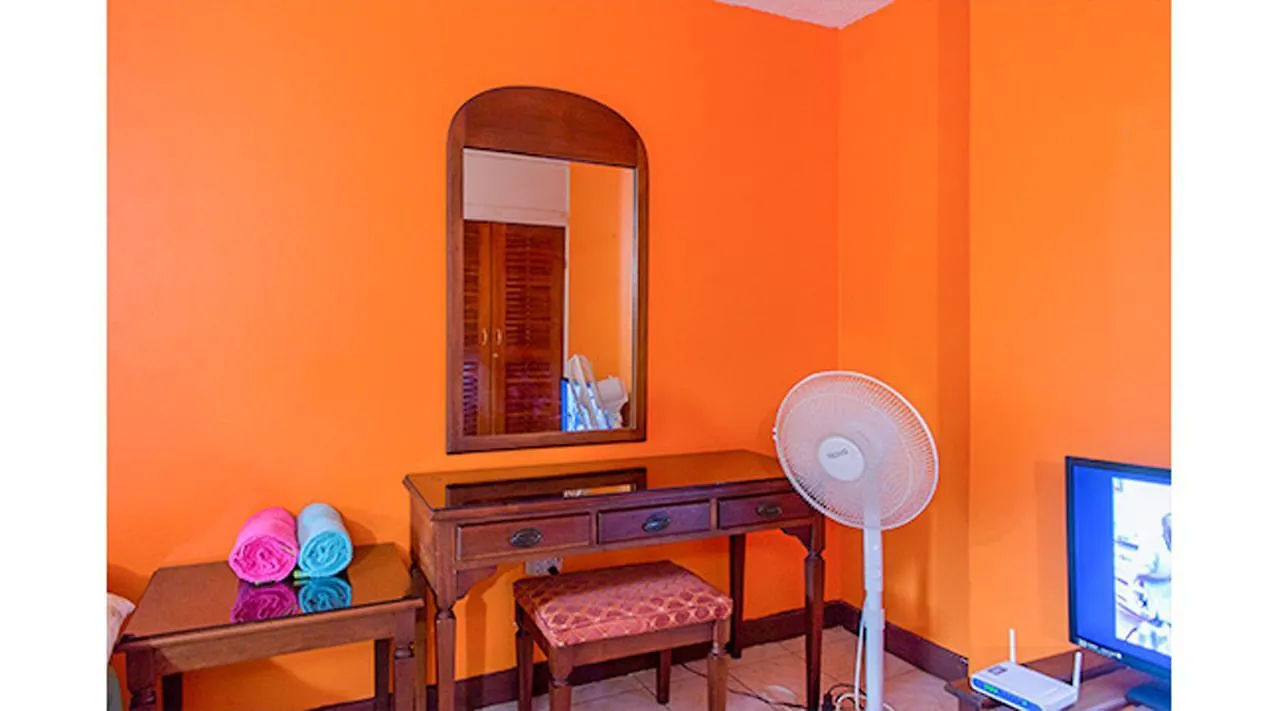 Sundreamer Suite @ Turtle Towers Ocho Rios Apartament