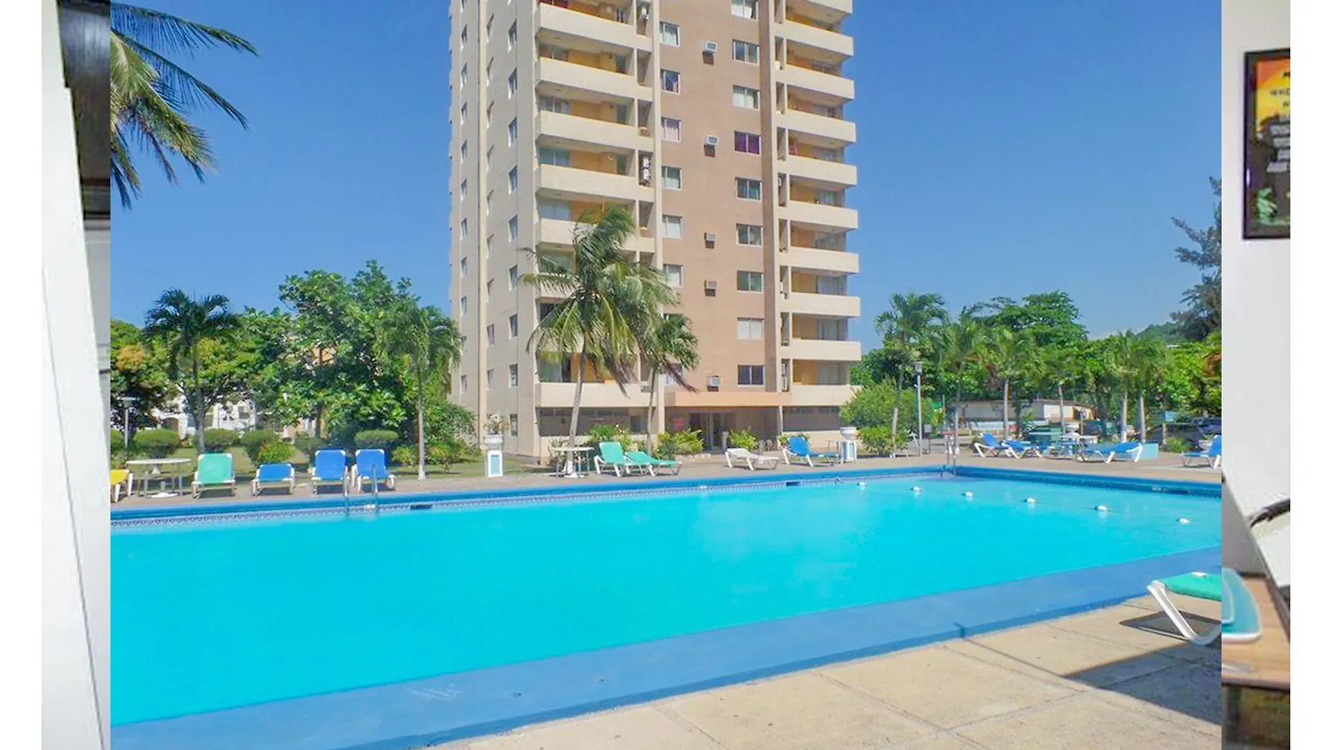 Sundreamer Suite @ Turtle Towers Ocho Rios 0*,  Jamajka